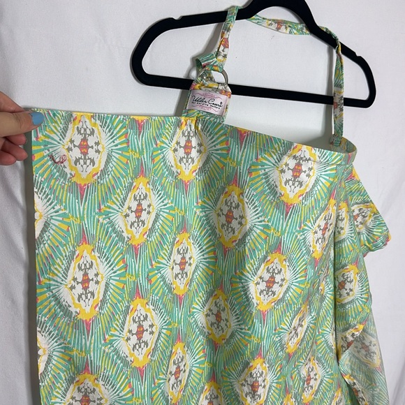 Udder Covers Nursing Apron - Picture 2 of 4